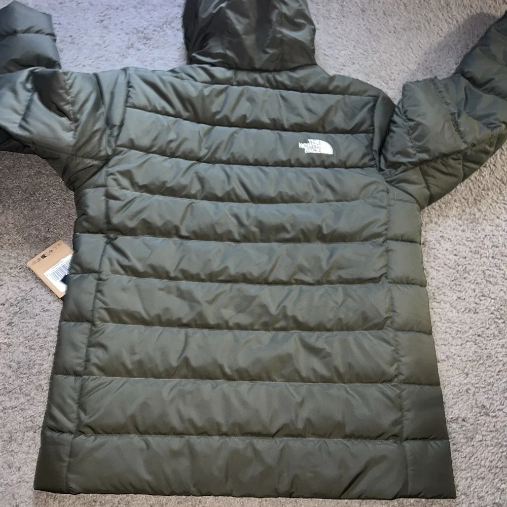 NWT North Face Aconcagua 3 Hoodie Jacket Down Medium Forest Olive